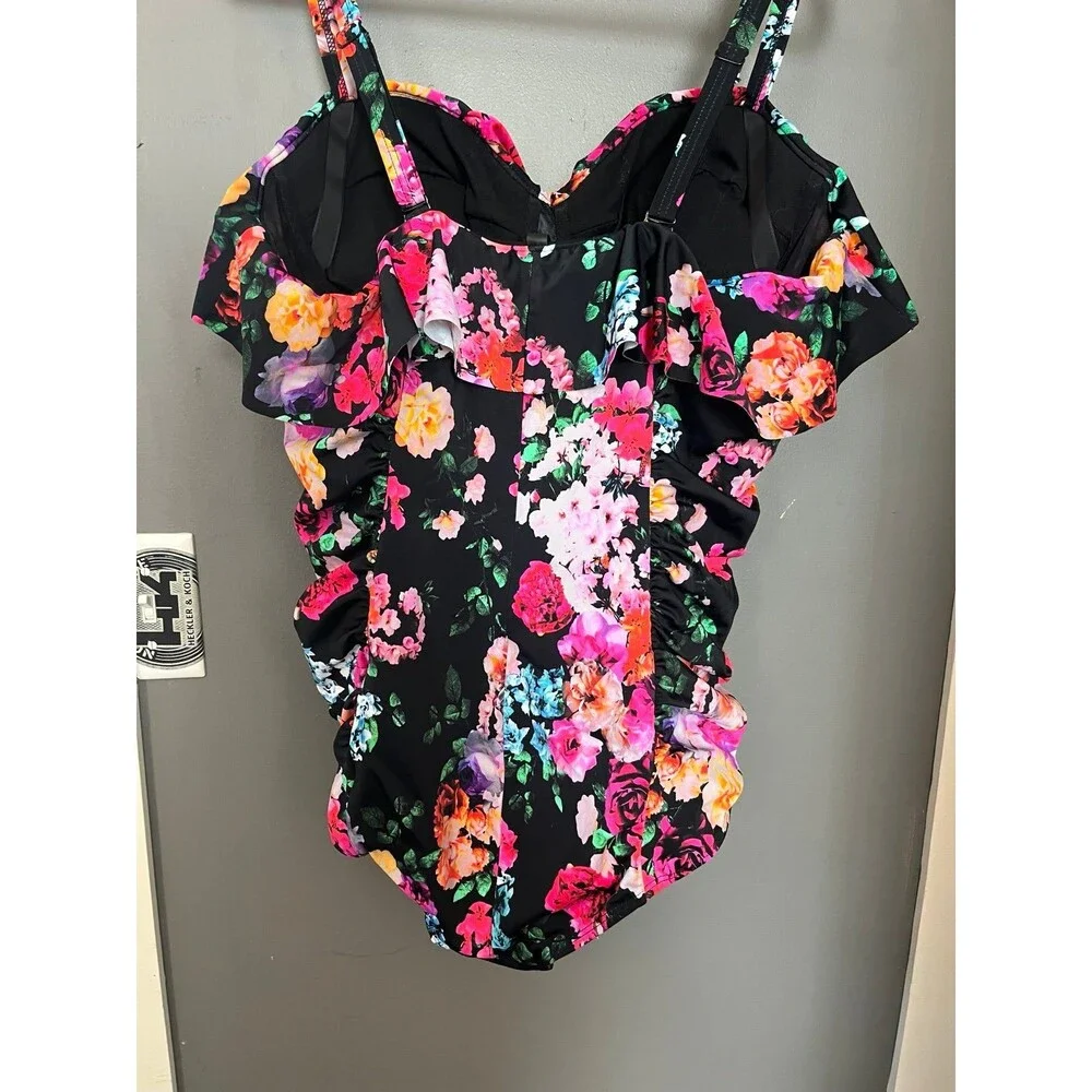Torrid size 1 D/DD estate floral black one piece swim bathing suit